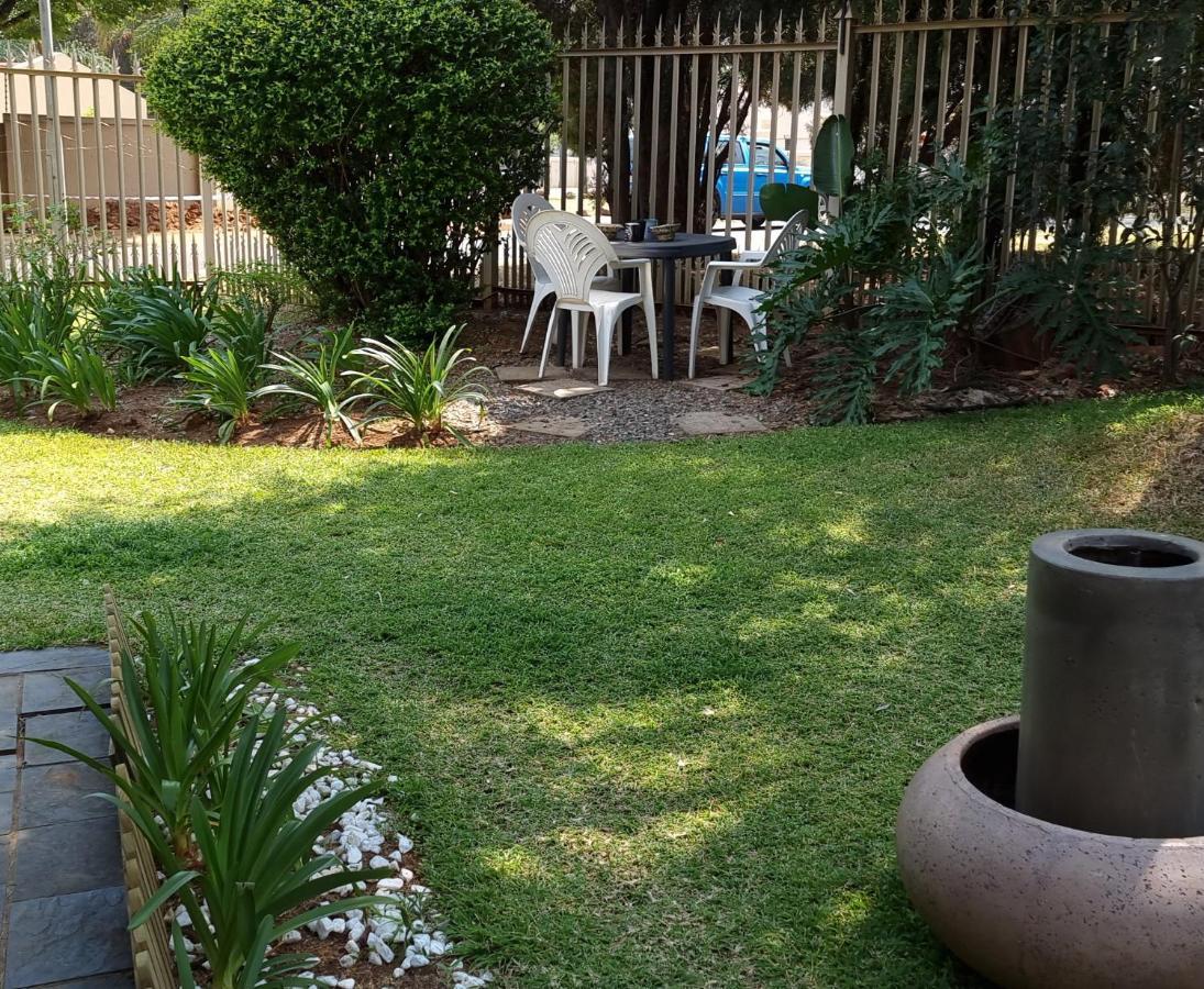 Atterbury Self Catering Studios 프레토리아 외부 사진