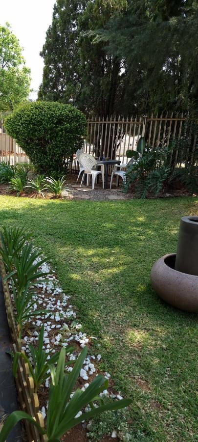 Atterbury Self Catering Studios 프레토리아 외부 사진