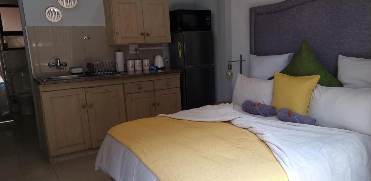 Atterbury Self Catering Studios 프레토리아 외부 사진