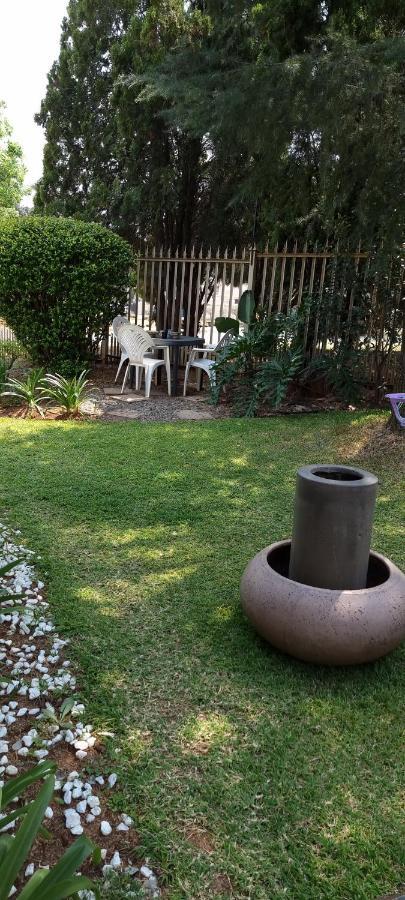Atterbury Self Catering Studios 프레토리아 외부 사진