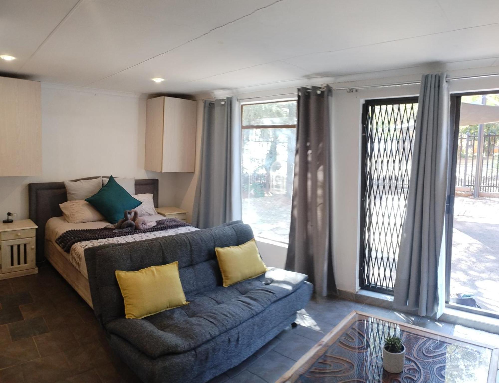 Atterbury Self Catering Studios 프레토리아 외부 사진