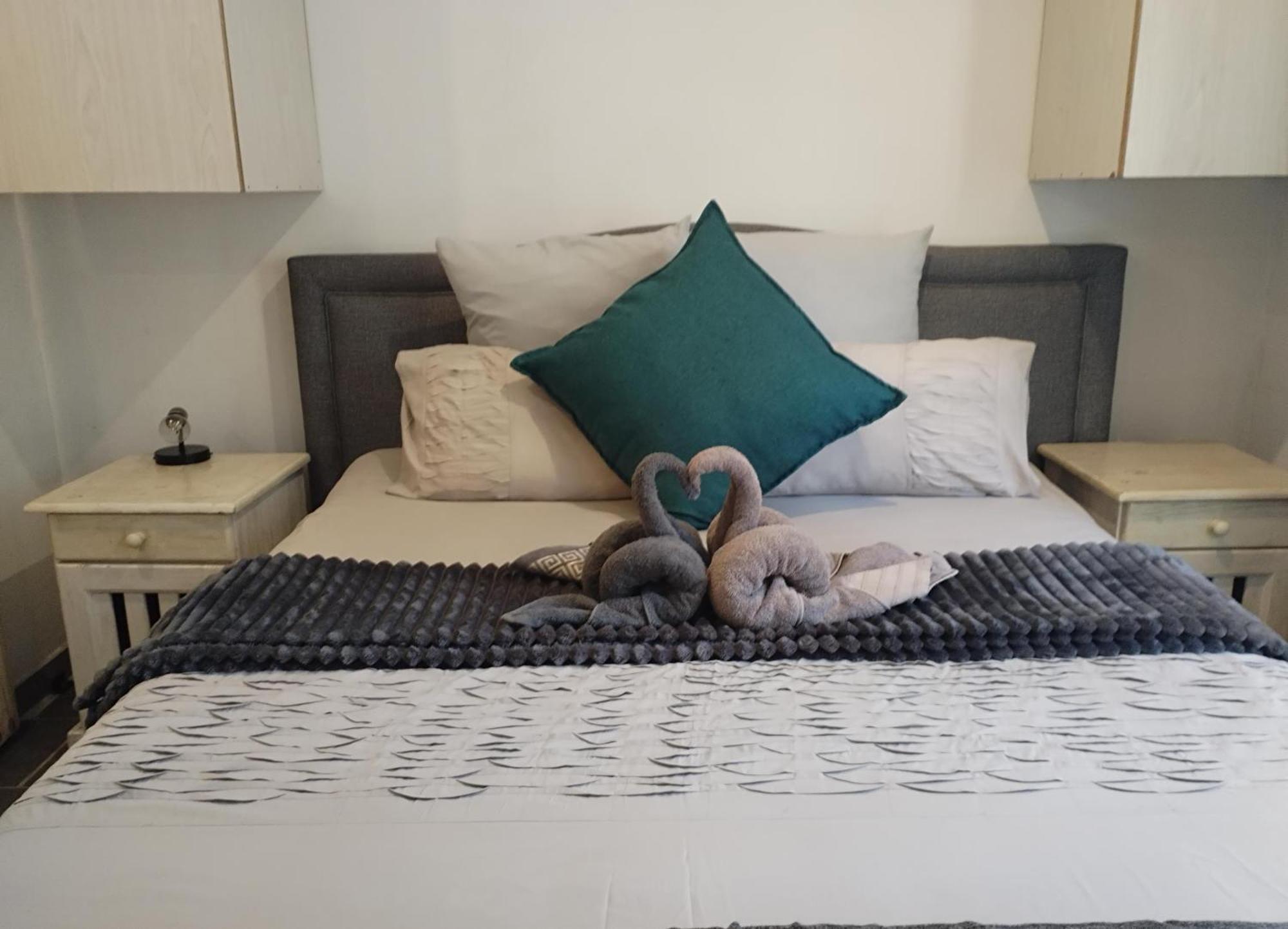 Atterbury Self Catering Studios 프레토리아 외부 사진