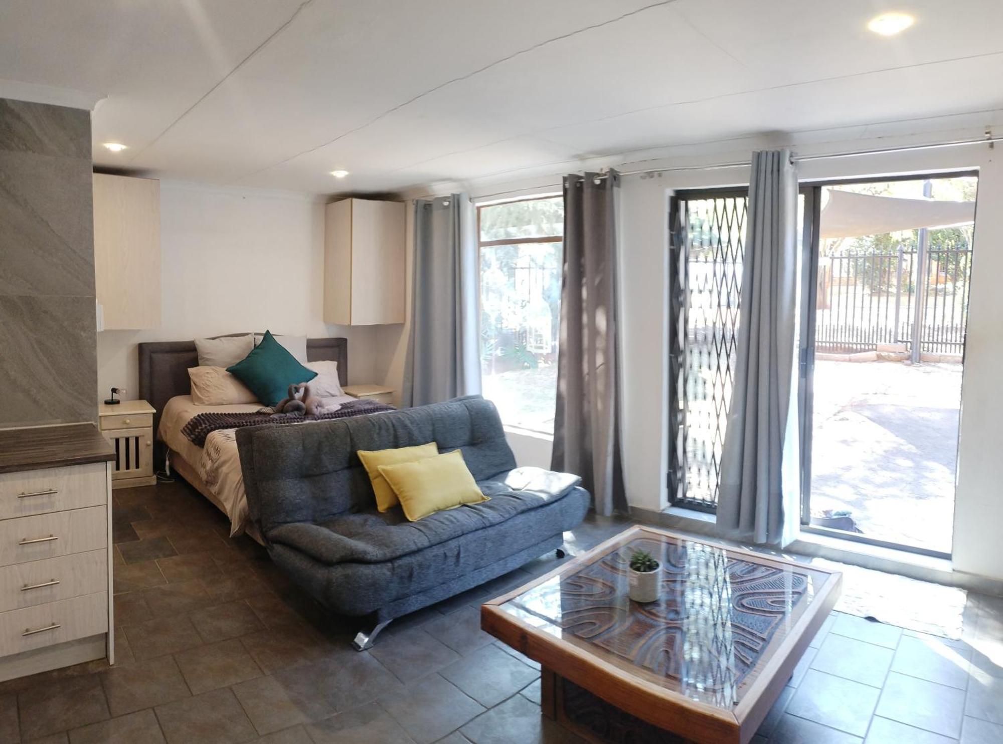 Atterbury Self Catering Studios 프레토리아 외부 사진